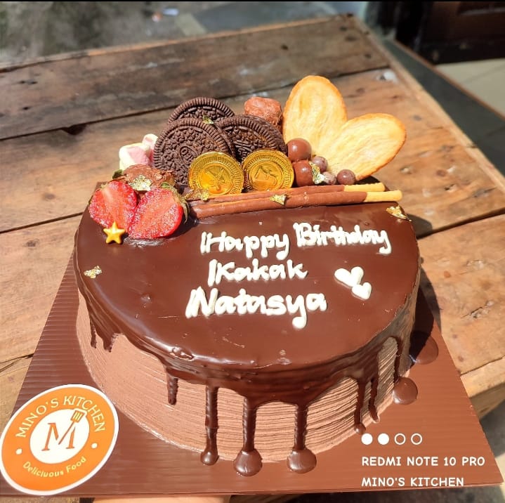 Kue Ulang Tahun Klasik ukuran 18cm